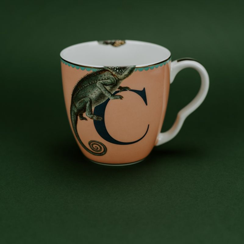 Caneca Letra C