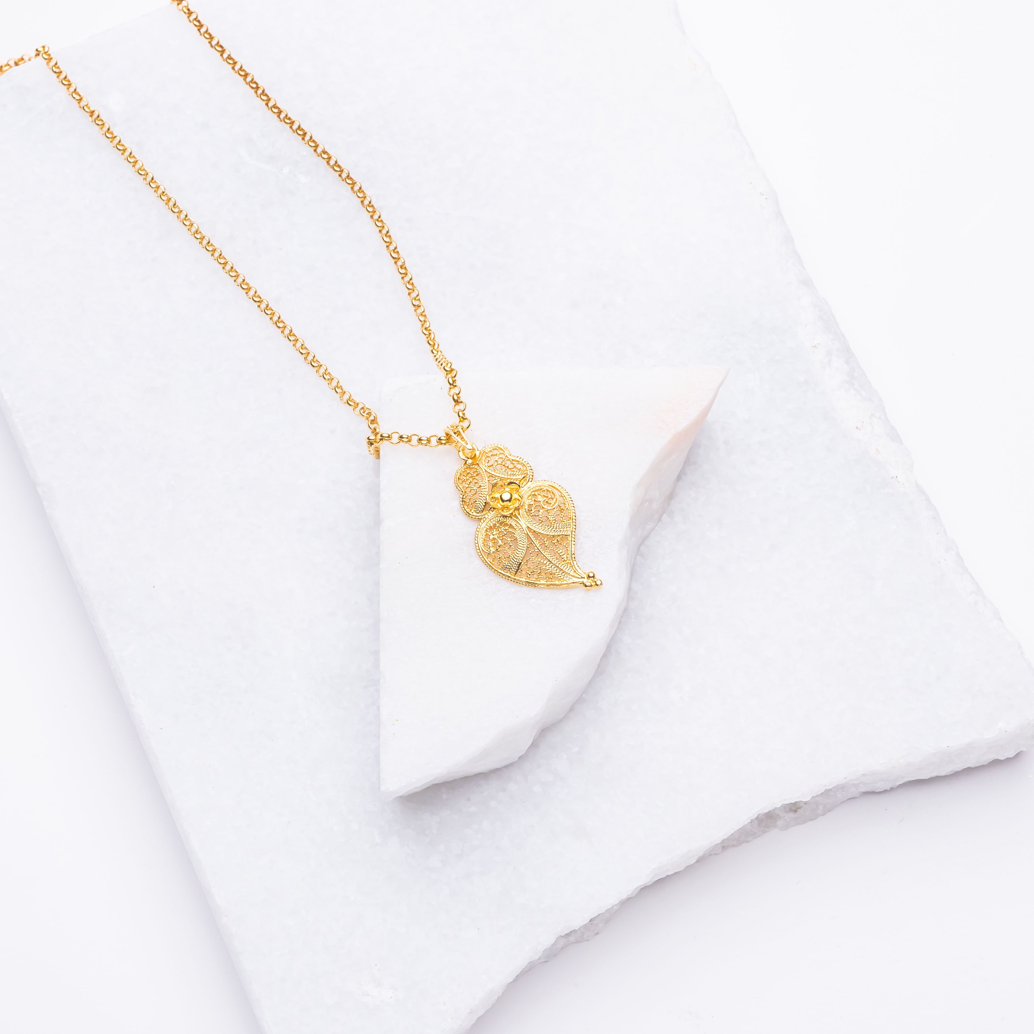 Heart of viana necklace in gold plated silver - portugal jewels