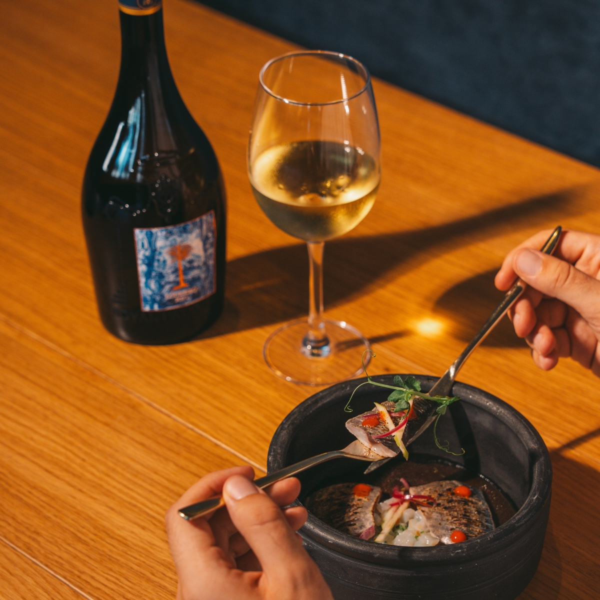 jantar vinico GOLDEN CATCH