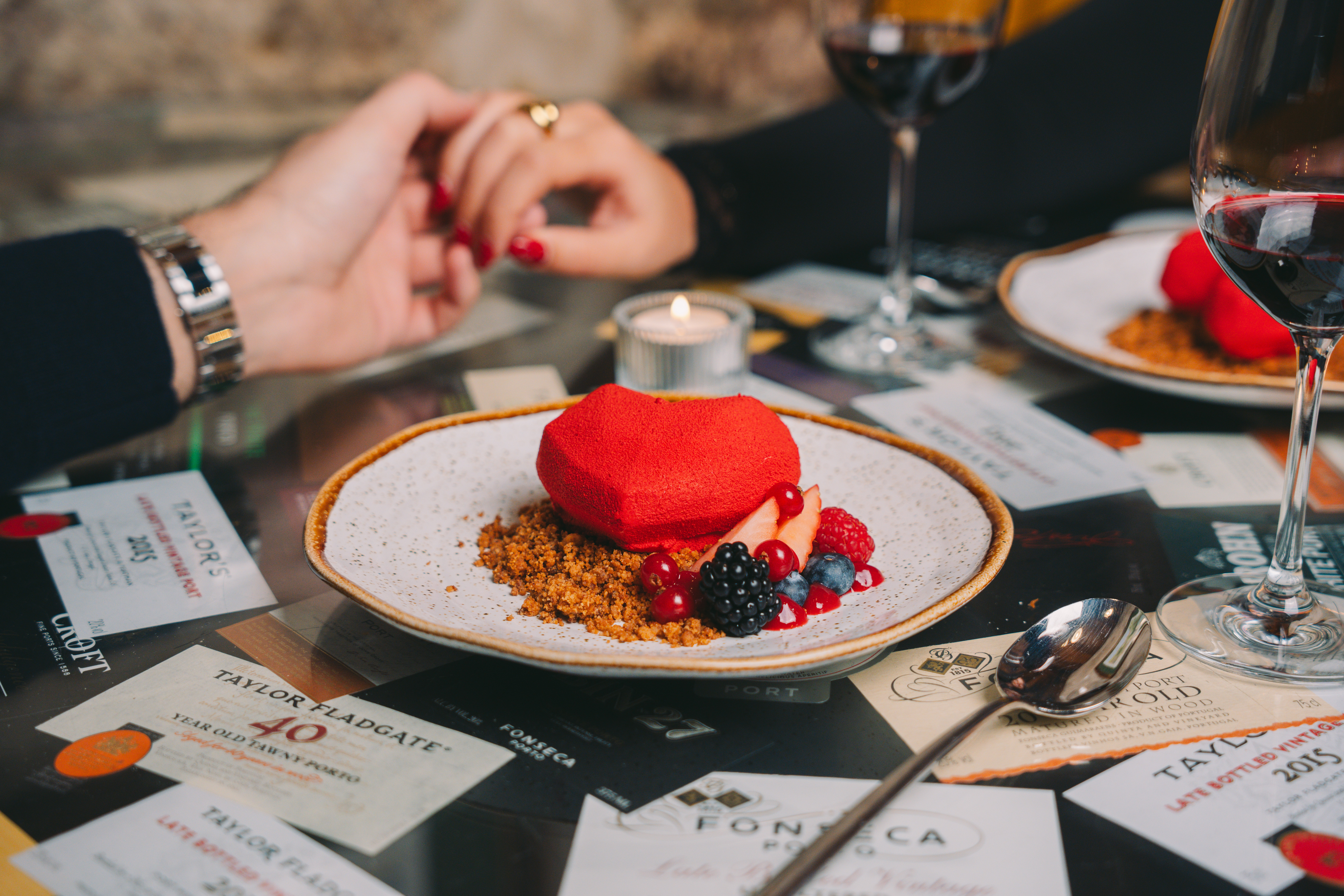 Jantares, chocolate e vinho do Porto: o WOW preparou várias experiências para o Dia dos Namorados