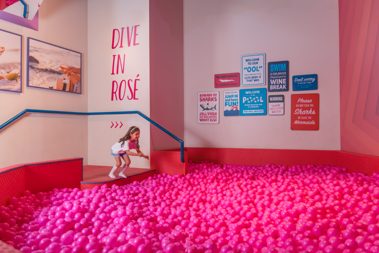 Pink Palace Porto: The City's Most Instagrammable Rosé Experience
